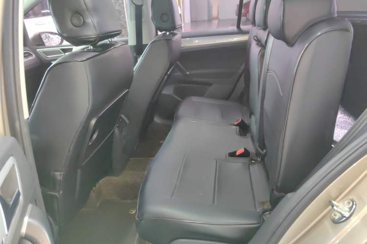 Used Volkswagen Golf Sportsvan 2016 230TSI Automatic Trend Edition Left Rear Seat