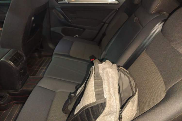 Used Volkswagen Golf Sportsvan 2016 230TSI Automatic Trend Edition Left Rear Seat