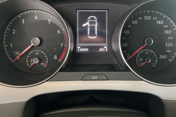 Used Volkswagen Golf Sportsvan 2016 230TSI Automatic Trend Edition Odometer Close Up