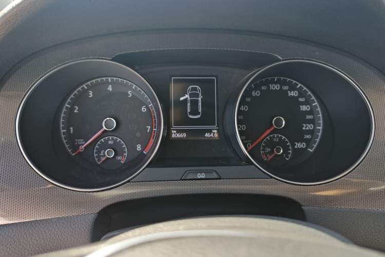 Used Volkswagen Golf Sportsvan 2016 230TSI Automatic Trend Edition Odometer Close Up