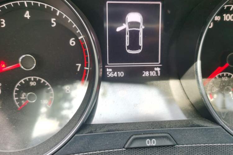 Used Volkswagen Golf Sportsvan 2016 230TSI Automatic Trend Edition Odometer Close Up