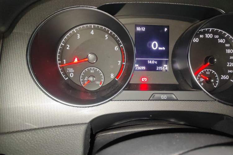 Used Volkswagen Golf Sportsvan 2016 230TSI Automatic Trend Edition Odometer Close Up