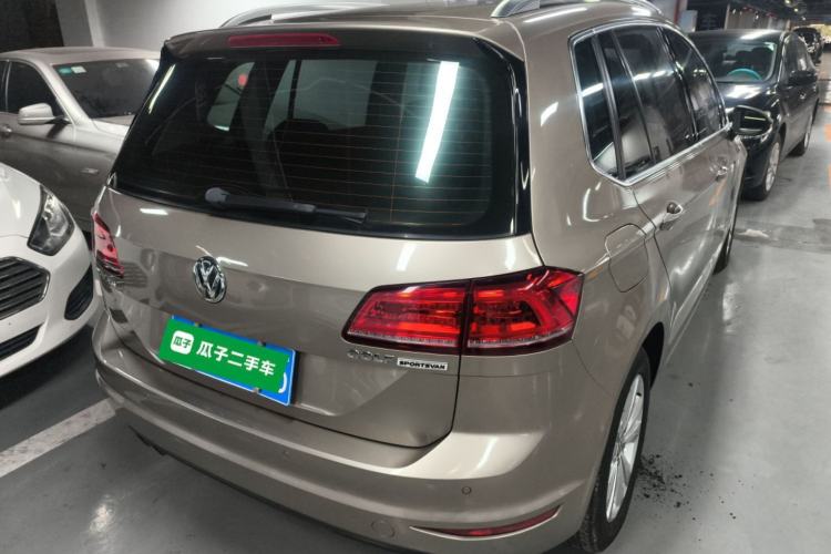 Used Volkswagen Golf Sportsvan 2016 230TSI Manual Entry-Level Trim Rear Right 45 Deg