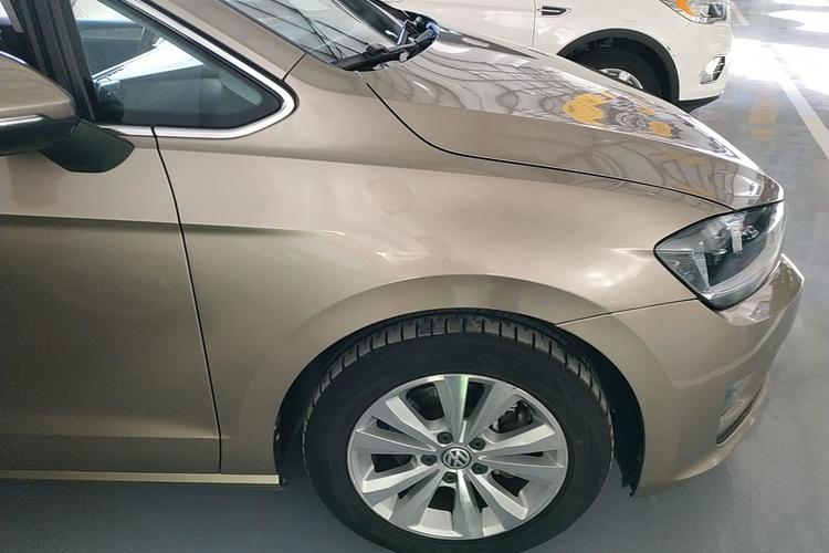 Used Volkswagen Golf Sportsvan 2016 230TSI Automatic Trend Edition Right Front Fender