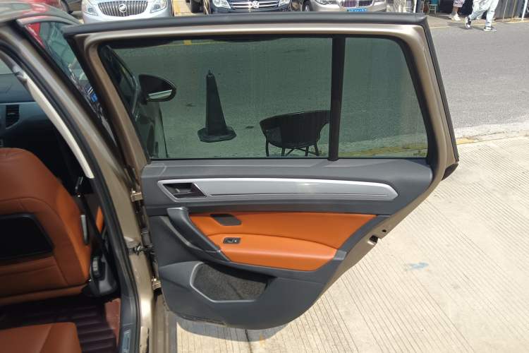 Used Volkswagen Golf Sportsvan 2016 230TSI Manual Entry-Level Trim Right Rear Door Interior