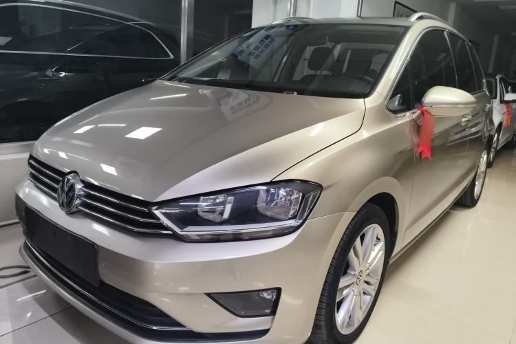 Used Volkswagen Golf Sportsvan 2016 230TSI Automatic Luxury Version Guazi used car, China used car export, Used car for sale, Used  cars, Cheapest cars for sale