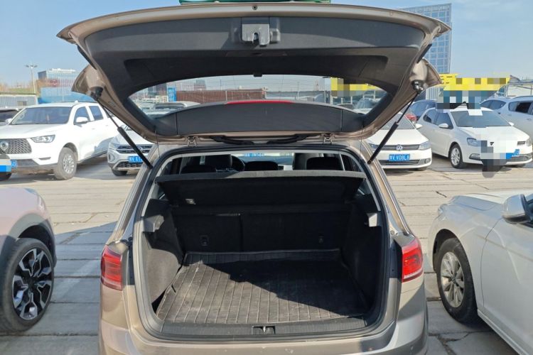 Used Volkswagen Golf Sportsvan 2016 230TSI Automatic Trend Edition Trunk