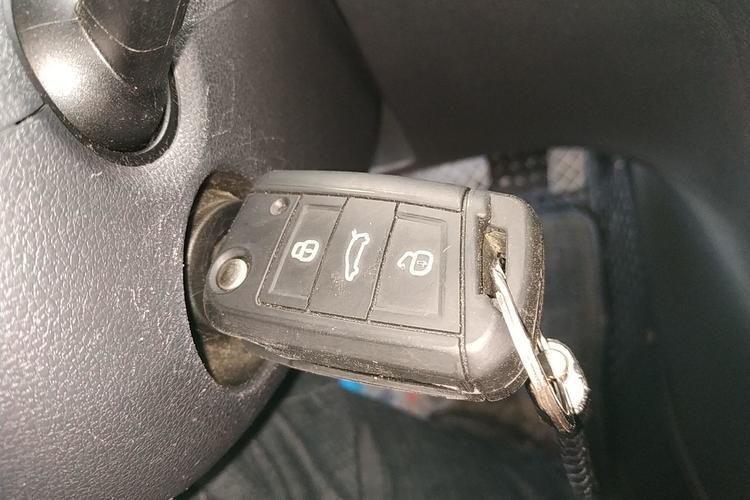 Used Volkswagen Golf Sportsvan 2016 230TSI Automatic Trend Edition Vehicle Key