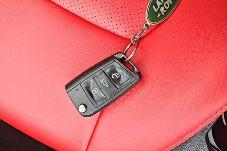 Used Volkswagen Golf Sportsvan 2016 230TSI Automatic Trend Edition Vehicle Key