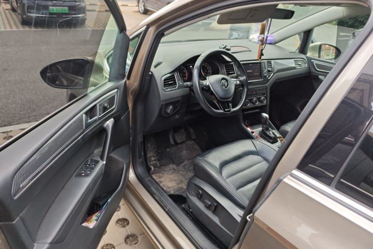 Used Volkswagen Golf Sportsvan 2016 280TSI Automatic Luxury Model Driver Seat