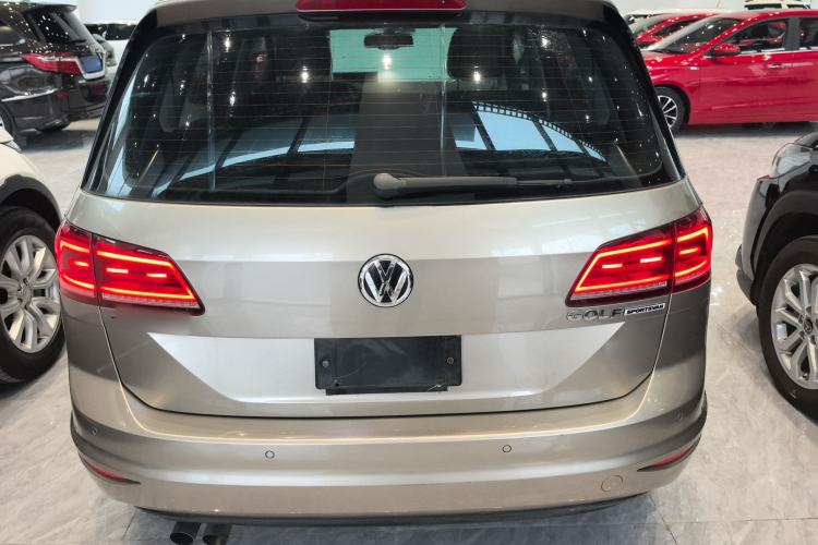 Used Volkswagen Golf Sportsvan 2016 230TSI Automatic Trend Edition Exterior 4