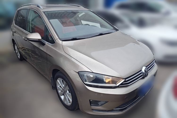 Used Volkswagen Golf Sportsvan 2016 230TSI Automatic Trend Edition Front Right 45 Deg