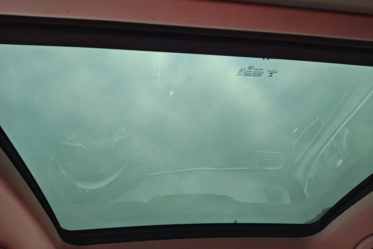 Used Volkswagen Golf Sportsvan 2016 230TSI Automatic Trend Edition Headliner