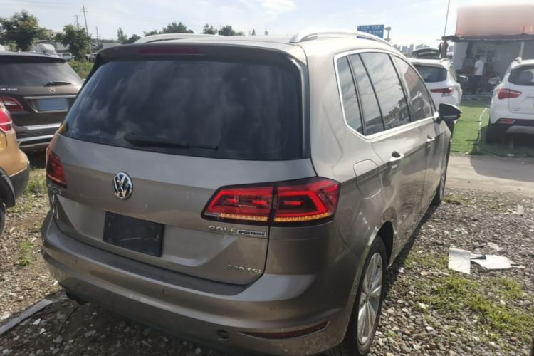 Used Volkswagen Golf Sportsvan 2016 230TSI Automatic Trend Edition Rear Right 45 Deg