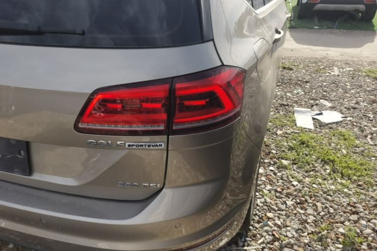 Used Volkswagen Golf Sportsvan 2016 230TSI Automatic Trend Edition Right Rear Taillight