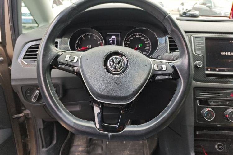 Used Volkswagen Golf Sportsvan 2016 280TSI Automatic Luxury Model Steering Wheel