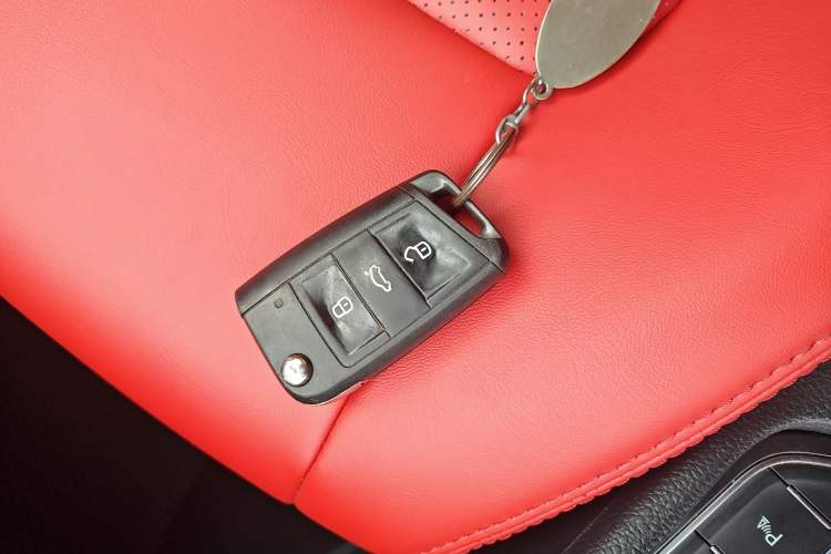Used Volkswagen Golf Sportsvan 2016 230TSI Automatic Trend Edition Vehicle Key
