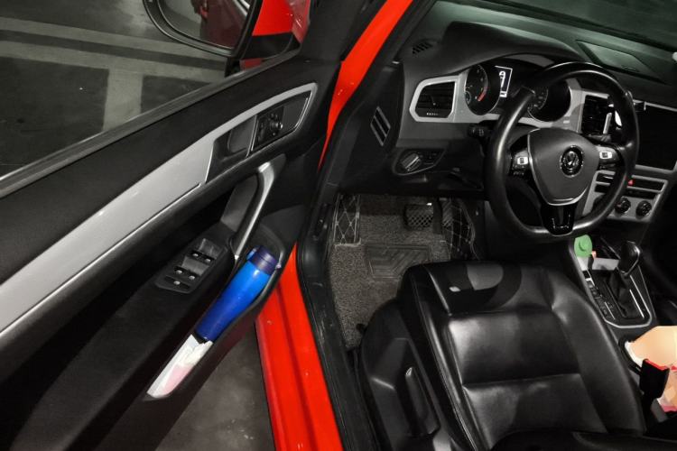 Used Volkswagen Golf Sportsvan 2016 230TSI Automatic Trend Edition Driver Seat