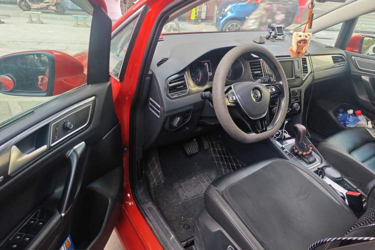 Used Volkswagen Golf Sportsvan 2016 280TSI Automatic Luxury Model Driver Seat