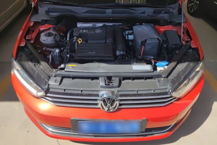 Used Volkswagen Golf Sportsvan 2016 230TSI Automatic Trend Edition Engine Bay