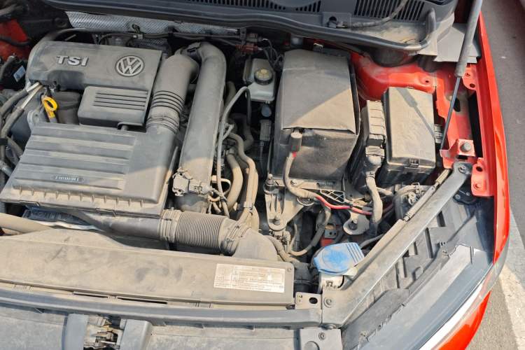 Used Volkswagen Golf Sportsvan 2016 230TSI Automatic Trend Edition Engine Bay Left