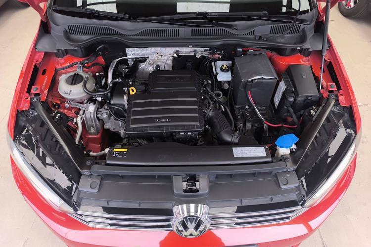 Used Volkswagen Golf Sportsvan 2016 1.6L Automatic Comfort Model Engine Bay