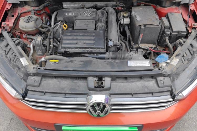 Used Volkswagen Golf Sportsvan 2016 230TSI Automatic Trend Edition Engine Bay
