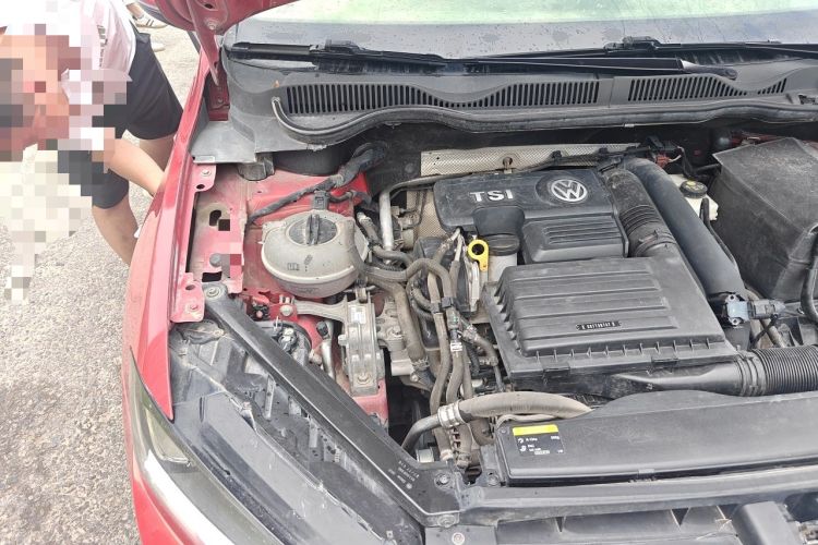 Used Volkswagen Golf Sportsvan 2016 230TSI Automatic Trend Edition Engine Bay Right