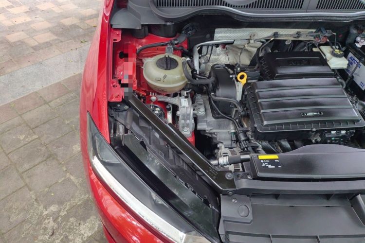 Used Volkswagen Golf Sportsvan 2016 1.6L Automatic Comfort Model Engine Bay Right