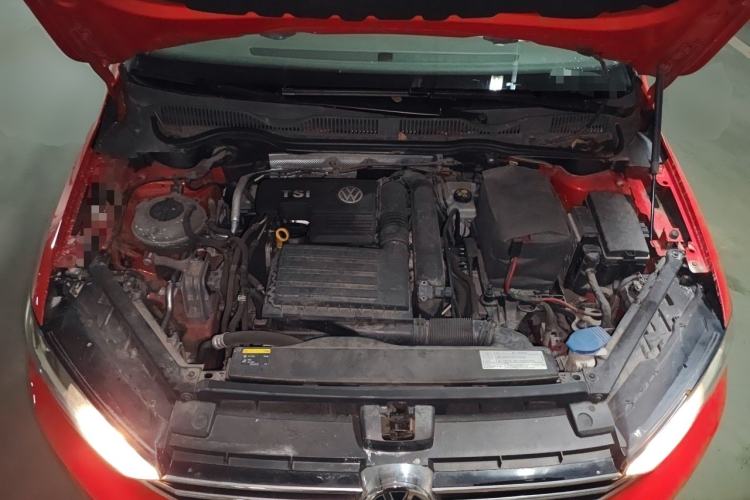 Used Volkswagen Golf Sportsvan 2016 230TSI Automatic Trend Edition Engine Bay