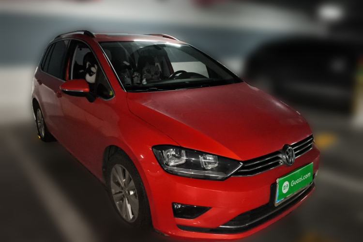 Used Volkswagen Golf Sportsvan 2016 230TSI Automatic Trend Edition Front Right 45 Deg