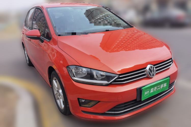 Used Volkswagen Golf Sportsvan 2016 1.6L Automatic Comfort Model Front Right 45 Deg