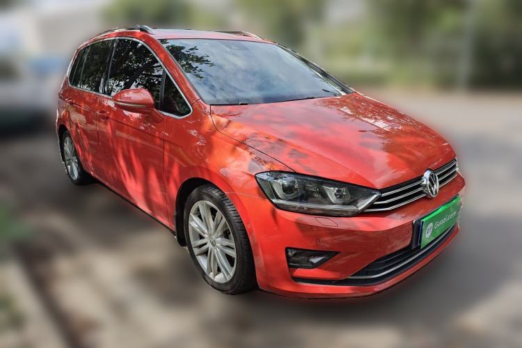Used Volkswagen Golf Sportsvan 2016 280TSI Automatic Flagship Model Front Right 45 Deg