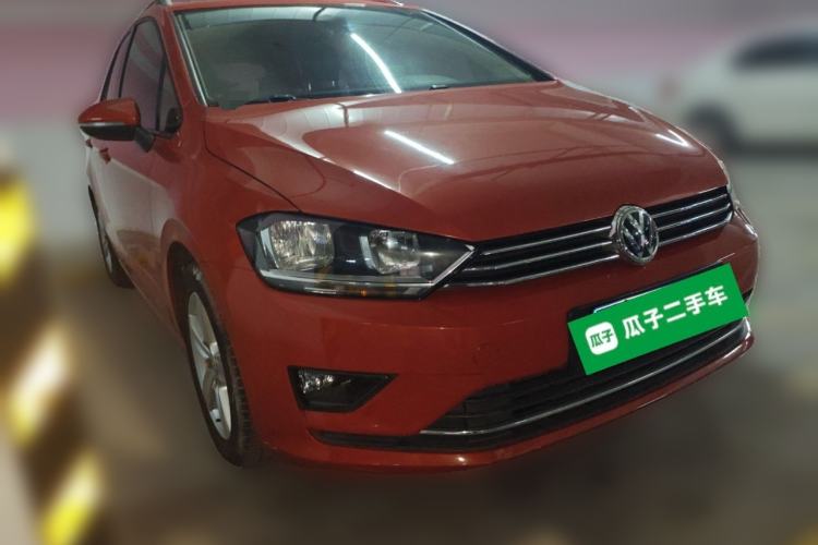 Used Volkswagen Golf Sportsvan 2016 1.6L Automatic Comfort Model Front Right 45 Deg