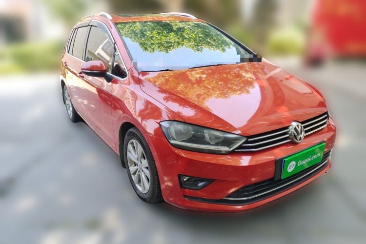 Used Volkswagen Golf Sportsvan 2016 230TSI Automatic Trend Edition Front Right 45 Deg