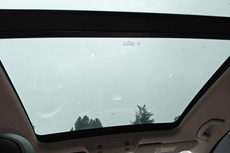 Used Volkswagen Golf Sportsvan 2016 230TSI Automatic Trend Edition Headliner