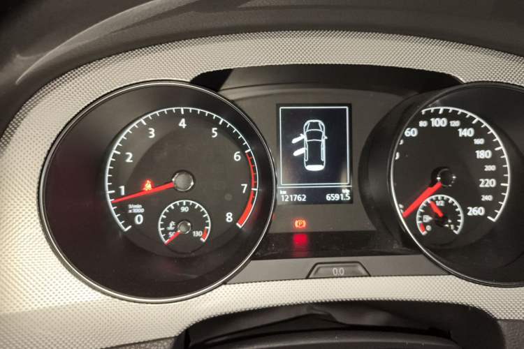 Used Volkswagen Golf Sportsvan 2016 230TSI Automatic Trend Edition Instrument Cluster