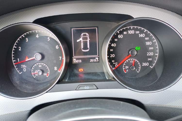 Used Volkswagen Golf Sportsvan 2016 230TSI Automatic Trend Edition Instrument Cluster