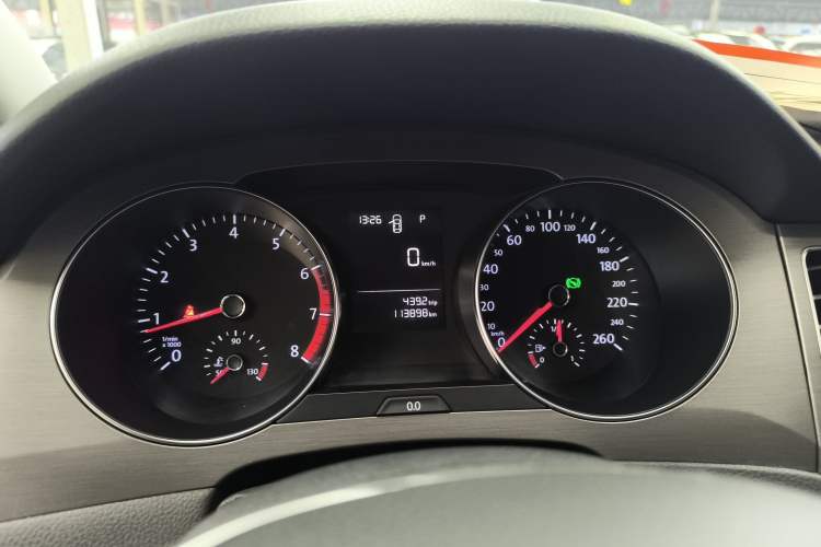 Used Volkswagen Golf Sportsvan 2016 1.6L Automatic Comfort Model Instrument Cluster