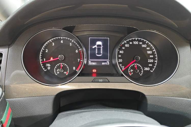 Used Volkswagen Golf Sportsvan 2016 230TSI Automatic Trend Edition Instrument Cluster