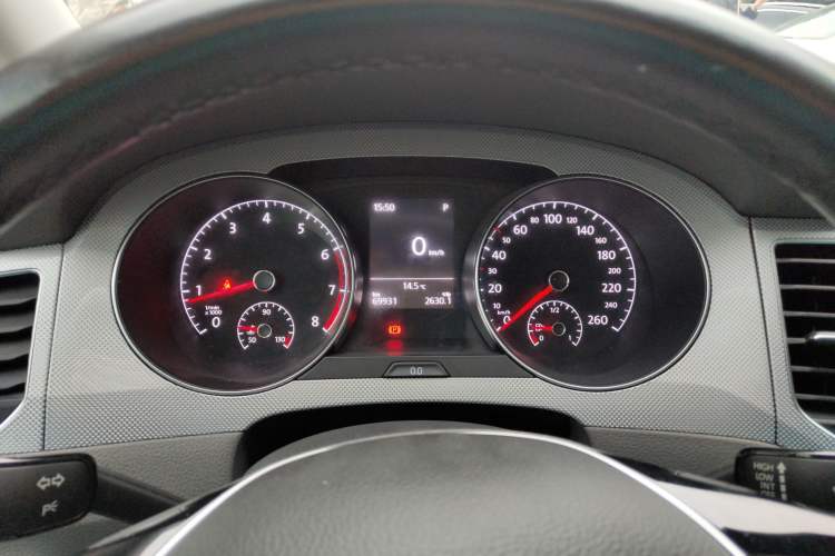 Used Volkswagen Golf Sportsvan 2016 230TSI Automatic Trend Edition Instrument Cluster