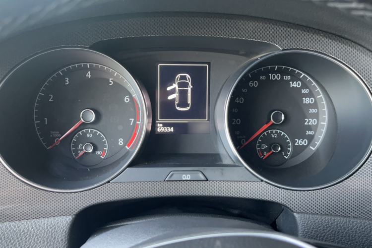 Used Volkswagen Golf Sportsvan 2016 230TSI Automatic Trend Edition Instrument Cluster