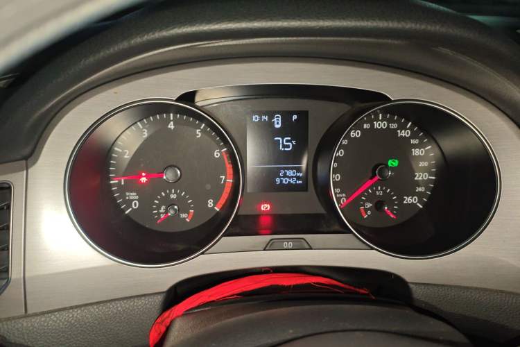 Used Volkswagen Golf Sportsvan 2016 1.6L Automatic Comfort Model Instrument Cluster