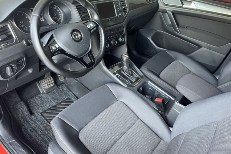Used Volkswagen Golf Sportsvan 2016 230TSI Automatic Trend Edition Interior 1
