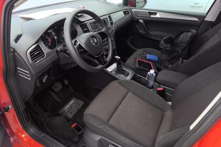 Used Volkswagen Golf Sportsvan 2016 1.6L Automatic Comfort Model Interior 3