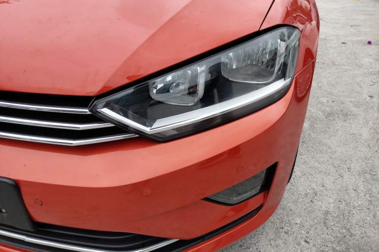Used Volkswagen Golf Sportsvan 2016 230TSI Automatic Trend Edition Left Front Headlight