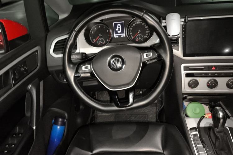 Used Volkswagen Golf Sportsvan 2016 230TSI Automatic Trend Edition Steering Wheel