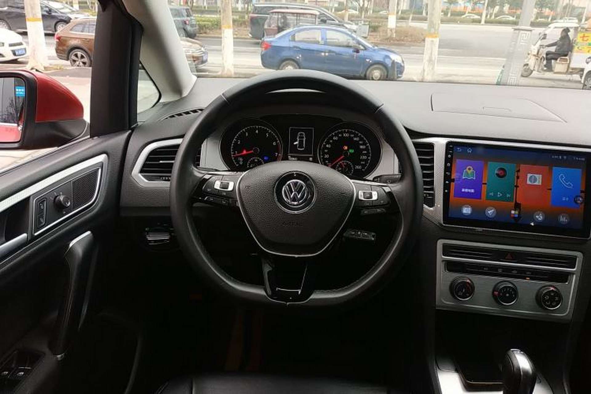 Used Volkswagen Golf Sportsvan 2016 230TSI Automatic Trend Edition Steering Wheel