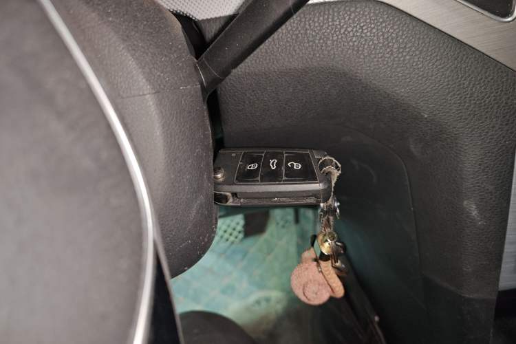 Used Volkswagen Golf Sportsvan 2016 230TSI Automatic Trend Edition Vehicle Key