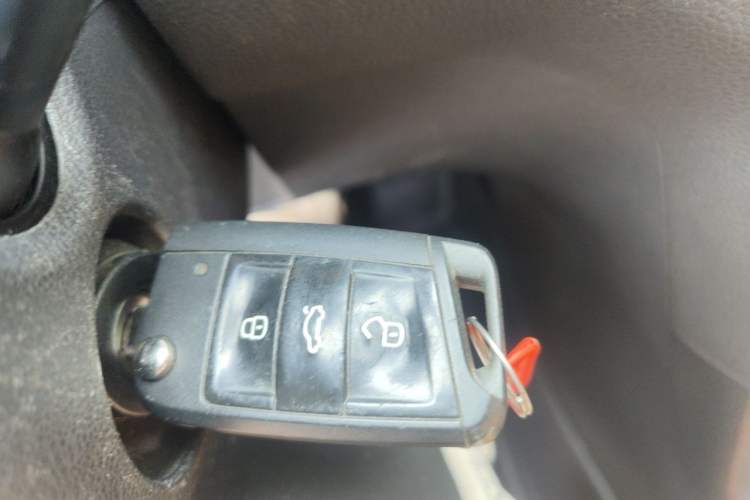 Used Volkswagen Golf Sportsvan 2016 230TSI Automatic Trend Edition Vehicle Key